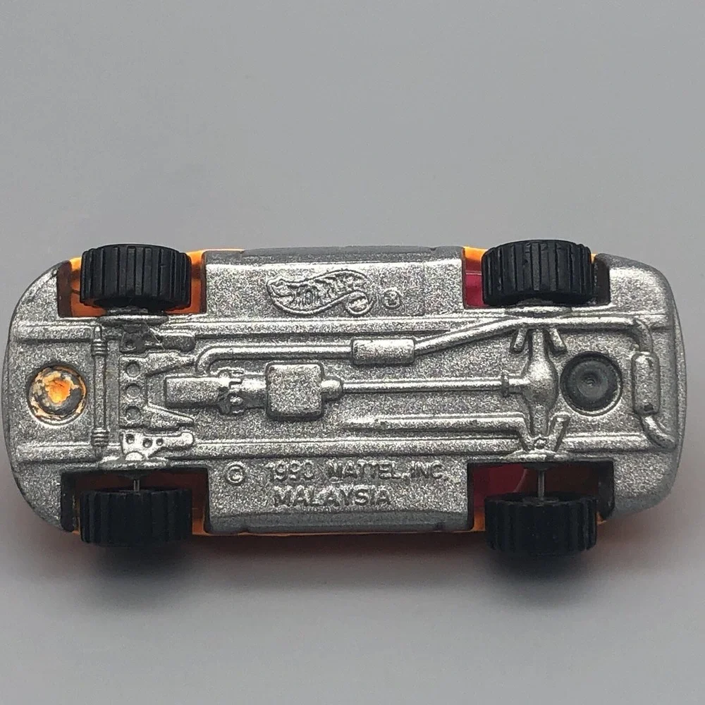 Hot Wheels Mazda Miata Sports Car Orange Pink G-Force Raceset Diecast 1/64 Scale